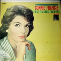 Sings Italian Favorites