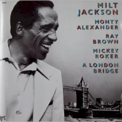 A London Bridge