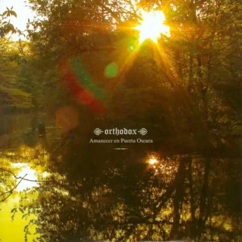 Amanecer en puerta oscura