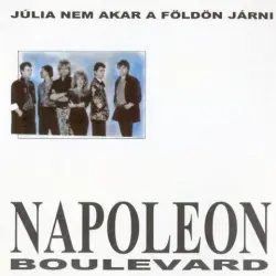 Júlia nem akar a földön járni