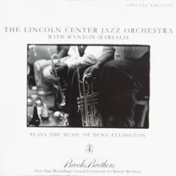 Plays the Music of Duke Ellington