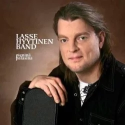 Pieninä palasina
