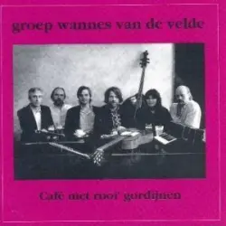 Café met rooi’ gordijnen