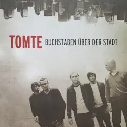 Buchstaben über der Stadt