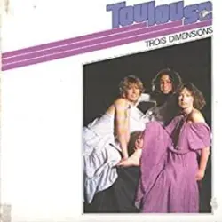 Trois Dimensions